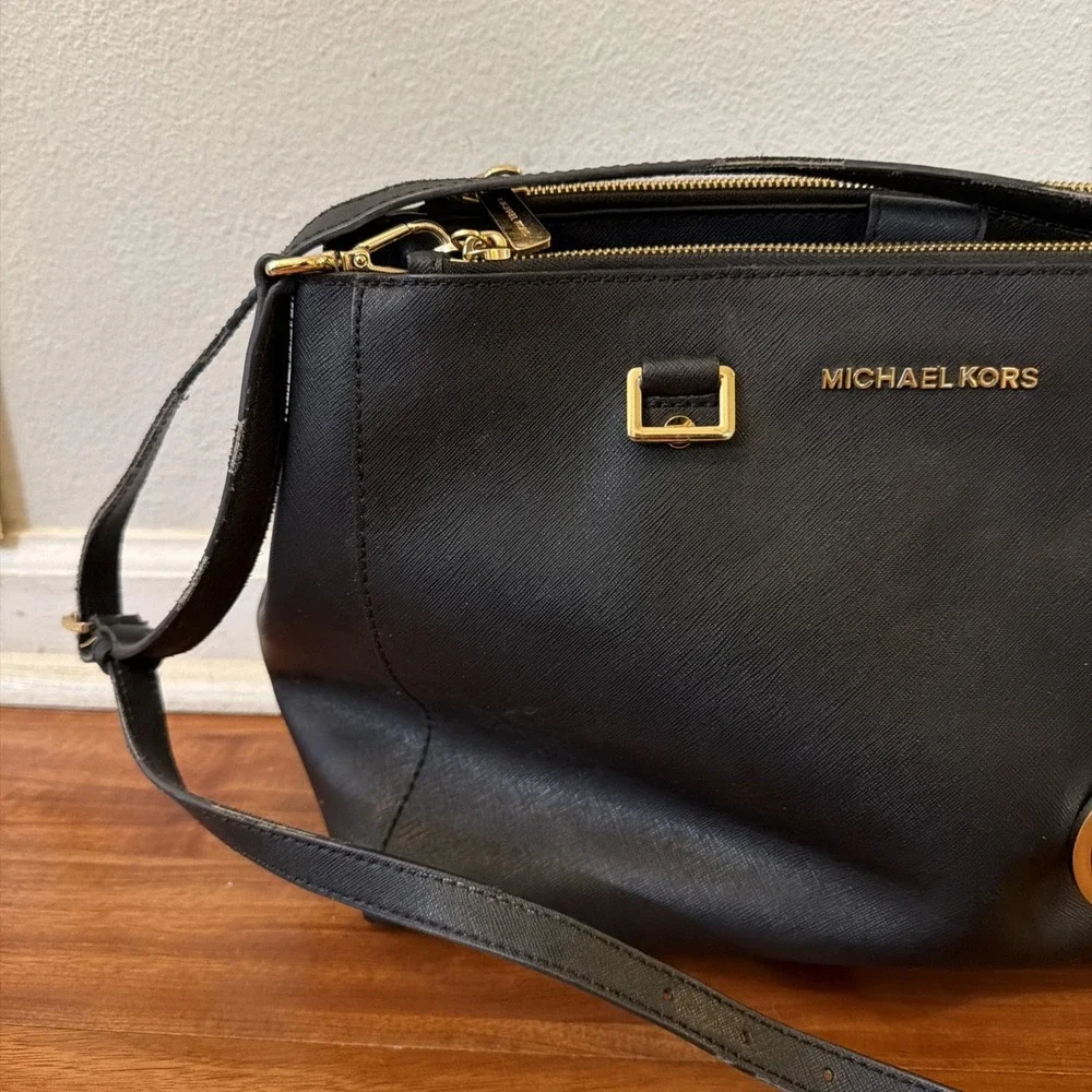 Black Selma Michael Kors Large Crossbody Purse Good Condition No Handles